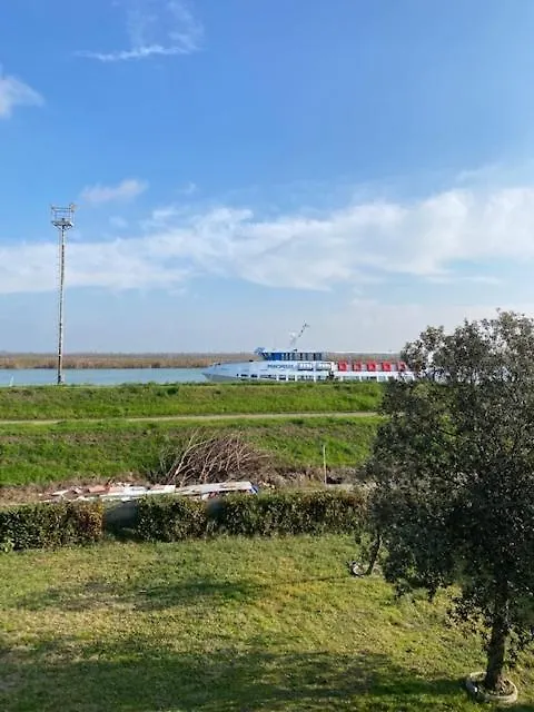 Värdshus La Cueva Del Faro Hotell Gorino Ferrarese