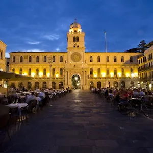 https://diamantino-town-house.hotelinveneto.com